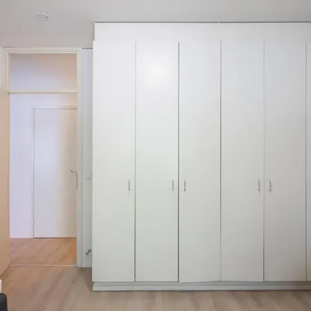 Apartment One Bedroom With Free Parking *